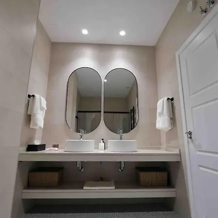 Colet Apartment *
