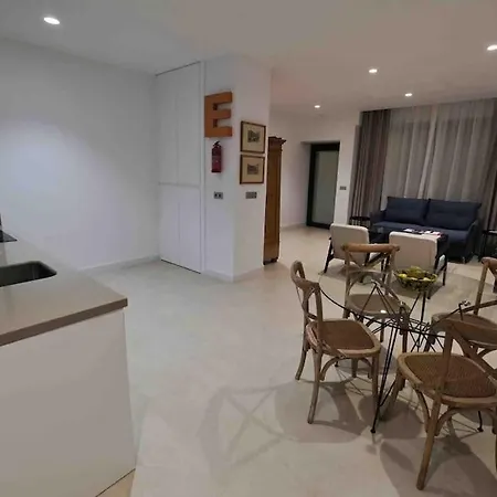 Colet Apartment *